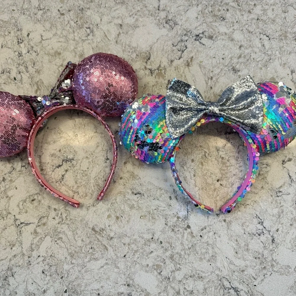 Pair‎ of two small Disney ears